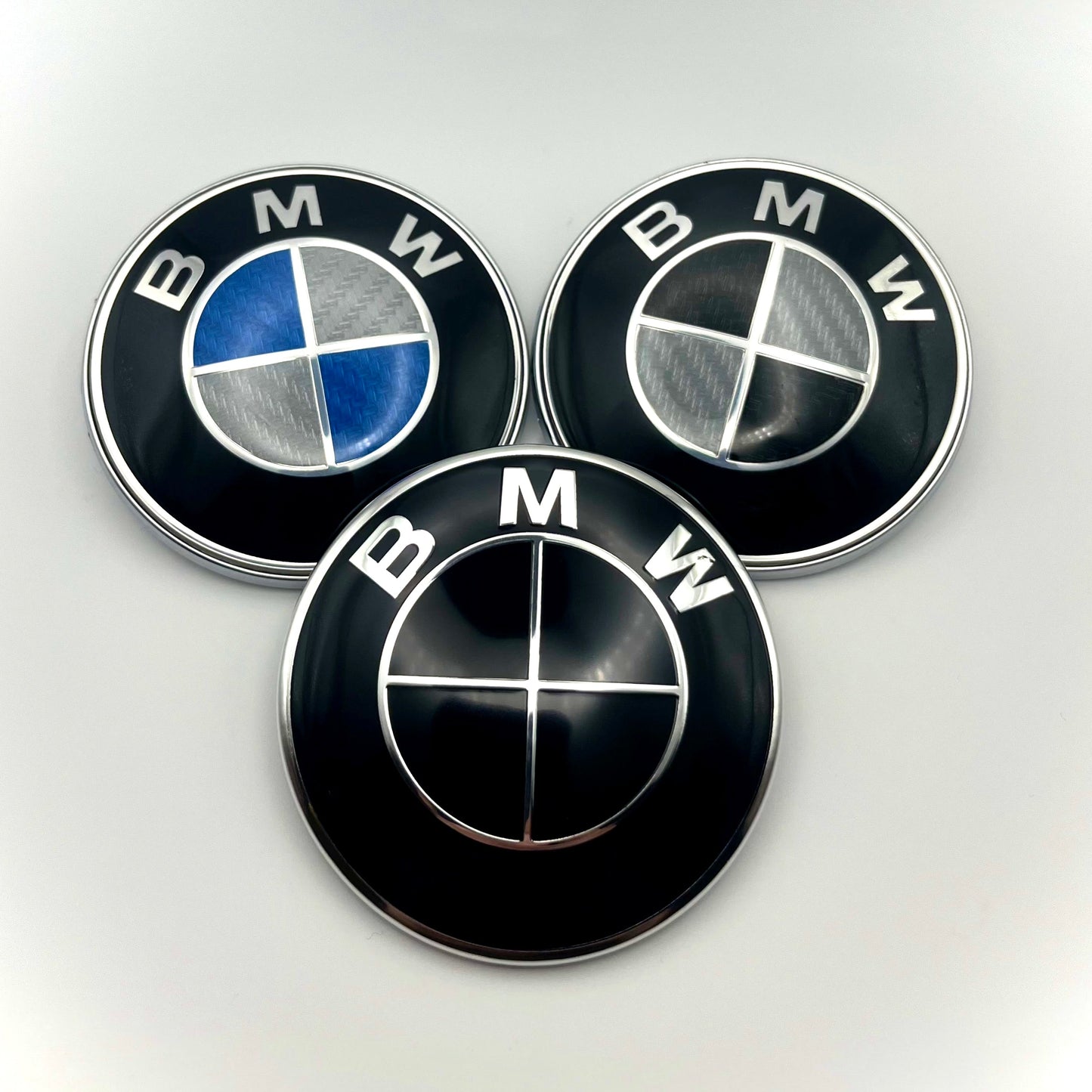 BMW embléma, Carbon kiadások és Full fekete 74, 82 mm - bömös.hu