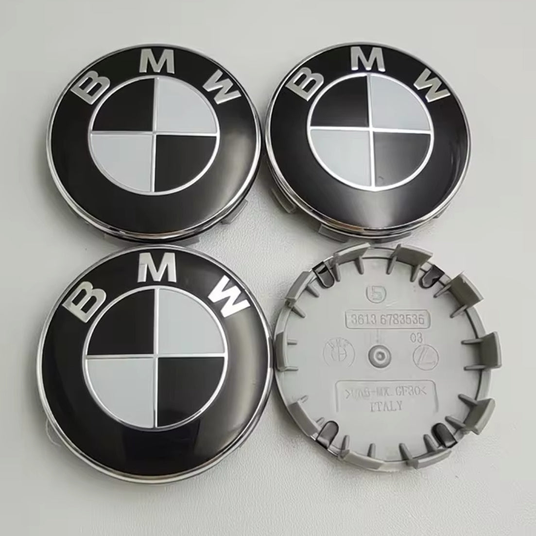 Felnikupak Garnitúra(4DB) Fekete-Fehér 56,60,68 mm - bömös.hu