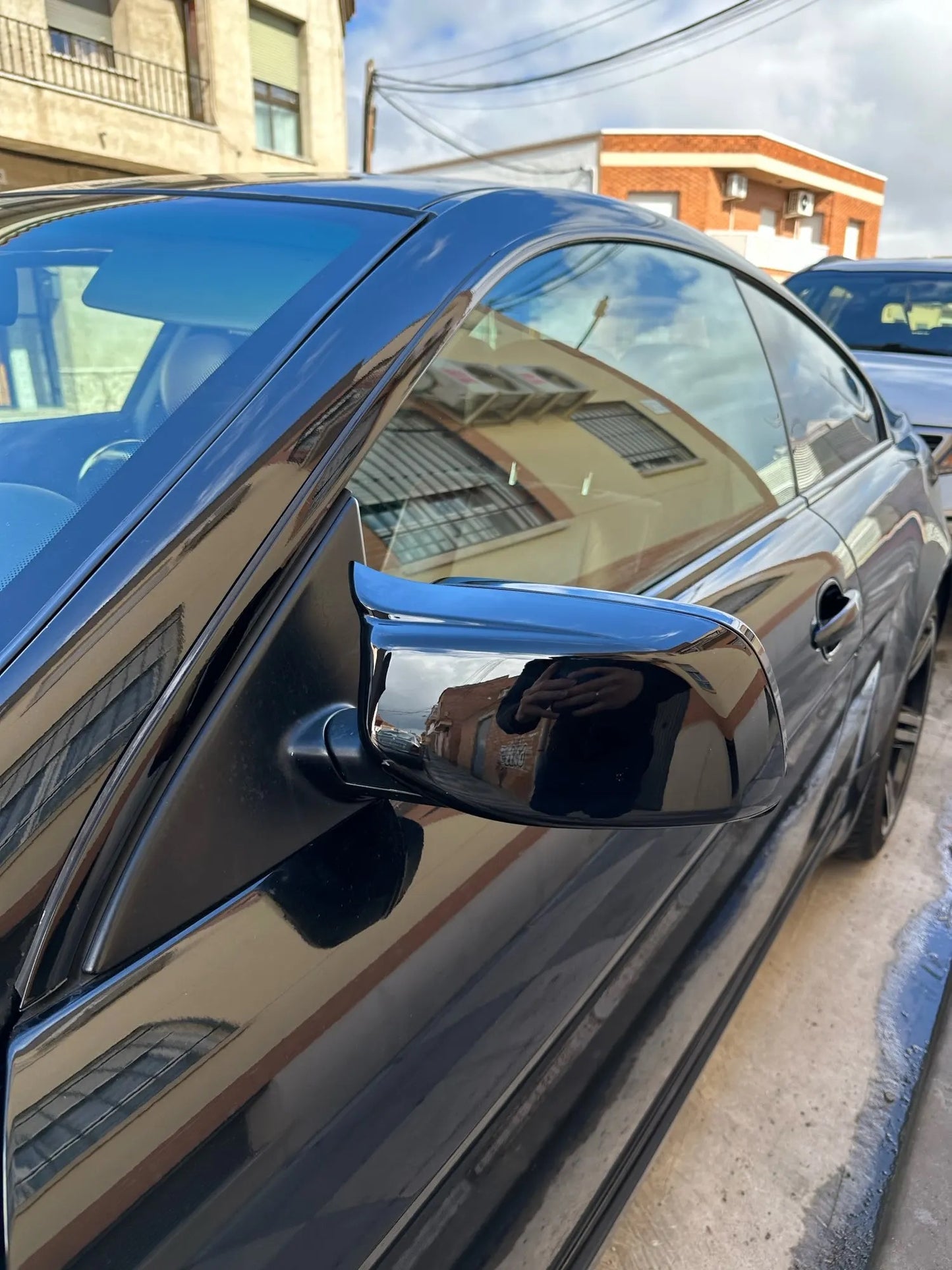 BMW E60 E61 E63 E64 M5 Tükörburkolat – M Stílusban, Fényes Fekete Kivitelben