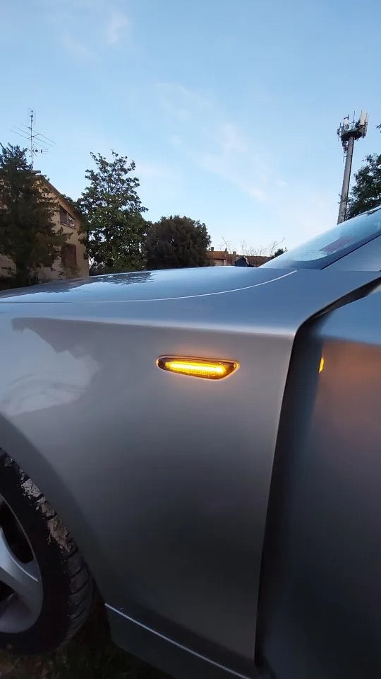 BMW E46 (Facelift előtti) LED Dinamikus Oldalsó Irányjelző – E-Jelzéssel - bömös.hu
